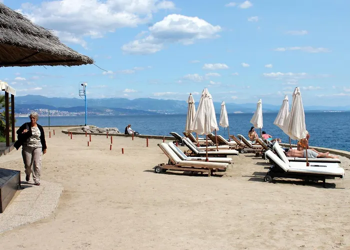 With Parking Space - 23861 Opatija